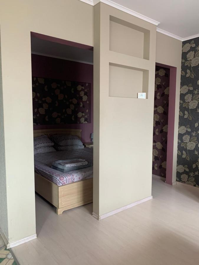 Vyshyvanka In The City Centre Ivano-Frankivsk Ngoại thất bức ảnh