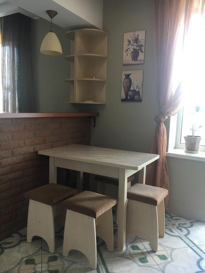 Vyshyvanka In The City Centre Ivano-Frankivsk Ngoại thất bức ảnh